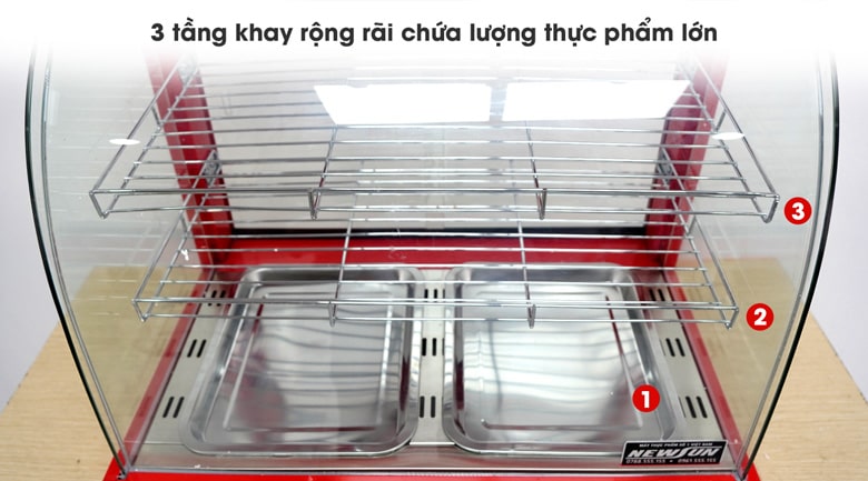 2 giá để đồ ăn khô và tầng dưới cùng có 2 khay ino