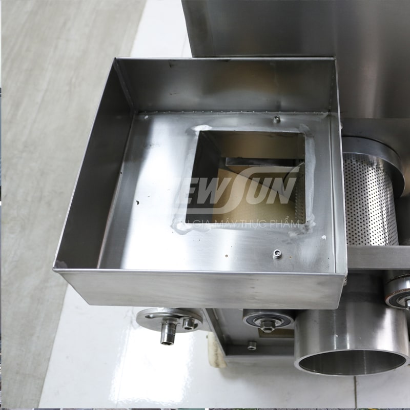 Thiết kế khay chứa nguyên liệu dung tích lớn Thiết kế khay chứa nguyên liệu dung tích lớn