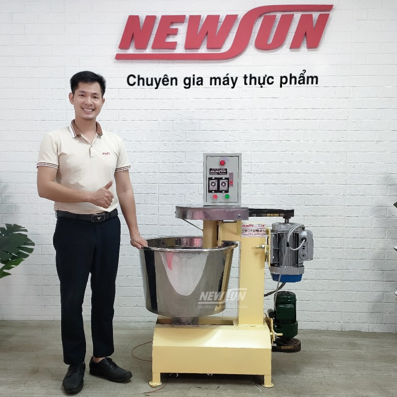 Hình ảnh thực tế máy trộn bột mì công nghiệp Hình ảnh thực tế máy trộn bột mì công nghiệp