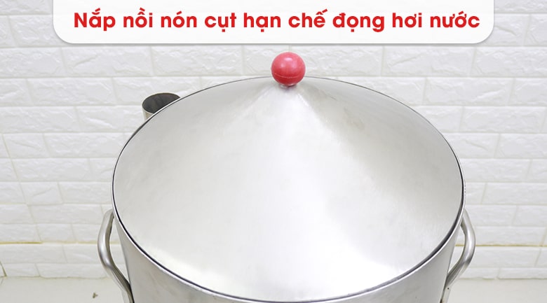 Nắp nồi được thiết kế dạng nón