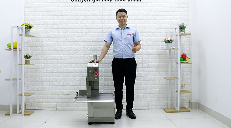 Ảnh chụp thực tế máy cưa xương vỏ inox W210A Ảnh chụp thực tế máy cưa xương vỏ inox W210A