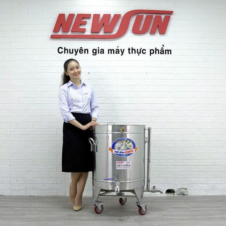 Kiểu dáng gọn gàng, chân nồi trang bị bánh xe Kiểu dáng gọn gàng, chân nồi trang bị bánh xe