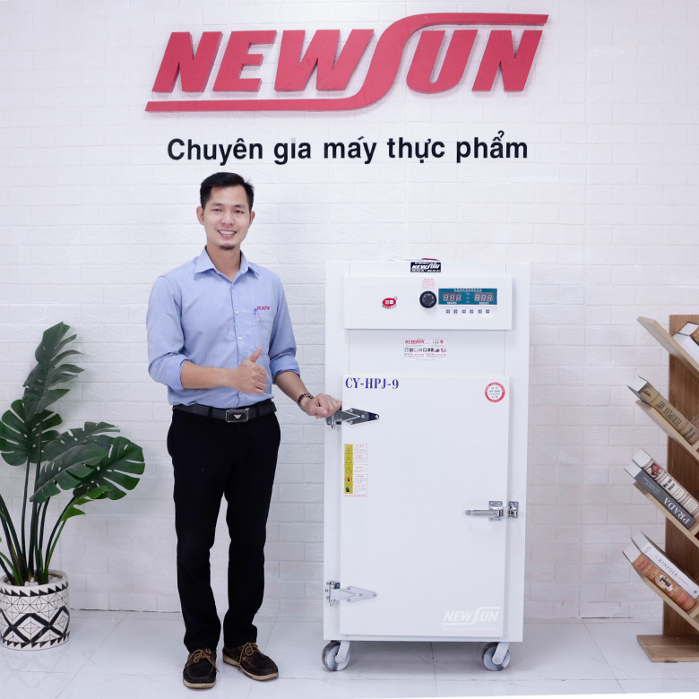 Ảnh thực tế tủ sấy lạp xưởng 9 khay NEWSUN