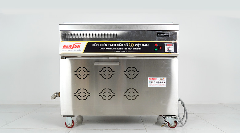 Thực tế bếp chiên tách dầu Việt Nam 50 lít dùng điện Thực tế bếp chiên tách dầu Việt Nam 50 lít dùng điện