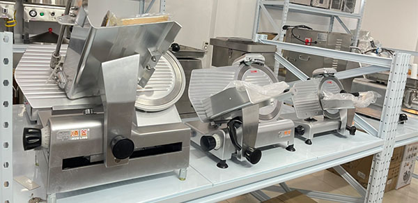 Mẫu máy thái thịt đông lạnh SL Mẫu máy thái thịt đông lạnh SL