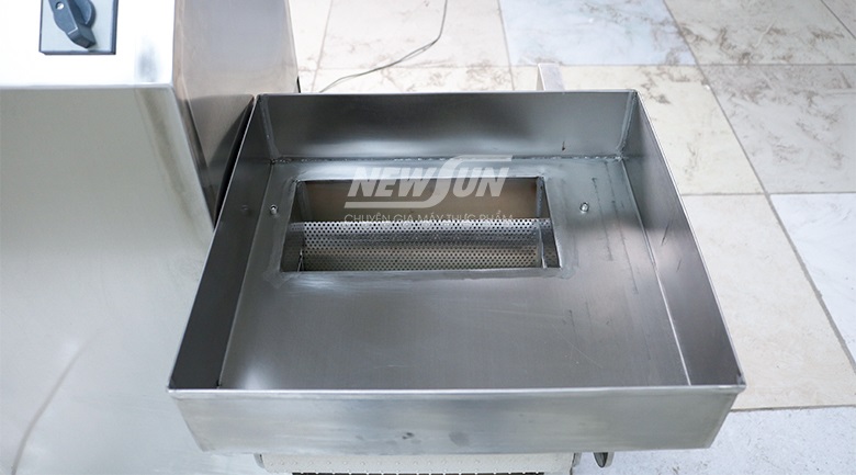 Khay chứa nguyên liệu dung tích lớn Khay chứa nguyên liệu dung tích lớn